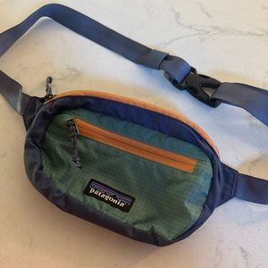Patagonia ultra light black hole hip pack